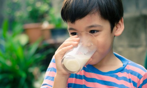 Apa saja gejala alergi susu sapi yang dapat terjadi ?