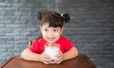 Bagaiman jika si Kecil masih mendapat ASI namun mengalami gejala alergi susu Bagaiman jika si Kecil masih mendapat ASI namun mengalami gejala alergi susu