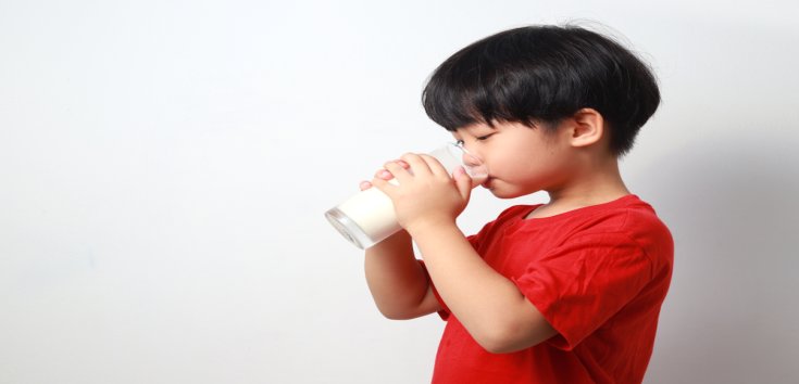 Apakah Susu Pertumbuhan Terfortifikasi Bermanfaat untuk anak Usia 1 Tahun ke Atas?