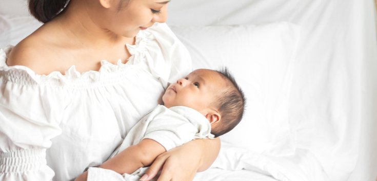 Perkembangan Bayi 3 Bulan, Si Kecil Sudah Bisa Apa Saja?