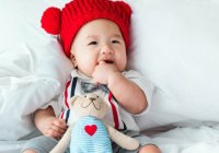 Perkembangan Bayi 5 Bulan yang Wajib Bunda Pahami