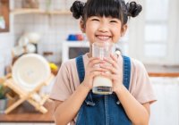 Pentingnya Susu untuk Bantu Penuhi Kebutuhan Cairan Anak 