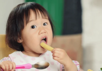 8 Pilihan Finger Food untuk Bayi dan Tips Pemberiannya