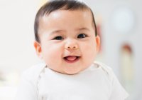 Umur Berapa Bayi Bisa Melihat dengan Jelas? Ini Tahapannya 