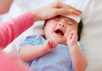 6 Cara Alami Menurunkan Demam pada Bayi Tanpa Obat
