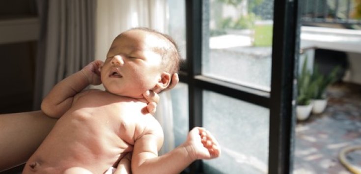7 Cara Menjemur Bayi yang Benar dan Aman