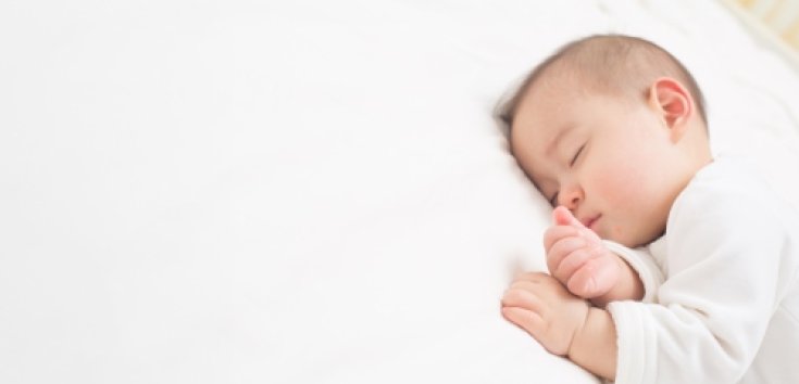 Bolehkah Bayi Tidur Miring? Cari Tahu Fakta dan Bahayanya