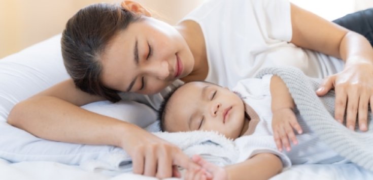 10 Cara Membangunkan Bayi untuk Menyusu yang Ampuh