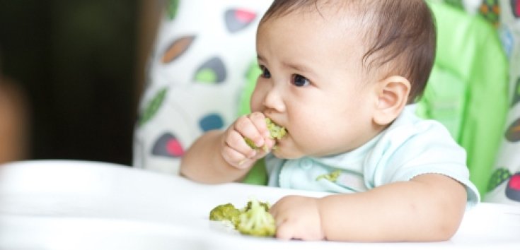 5 Cara Merangsang Pertumbuhan Gigi Bayi yang Aman