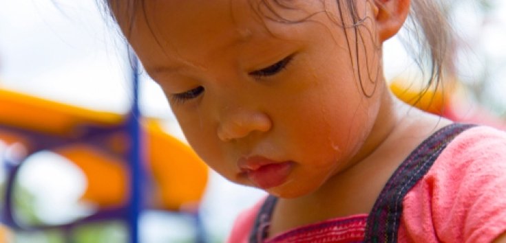 Penyebab, Tanda, dan Cara Mengatasi Dehidrasi pada Anak 