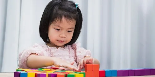 15 Mainan Edukasi Anak 5 Tahun untuk Stimulasi Terbaik