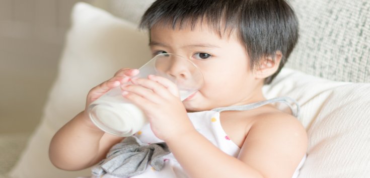 10 Manfaat Minum Susu Setiap Hari untuk Tumbuh Kembang Anak