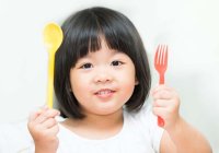 Tips Membuat Jadwal Makan Bayi dan Aturan Pemberiannya